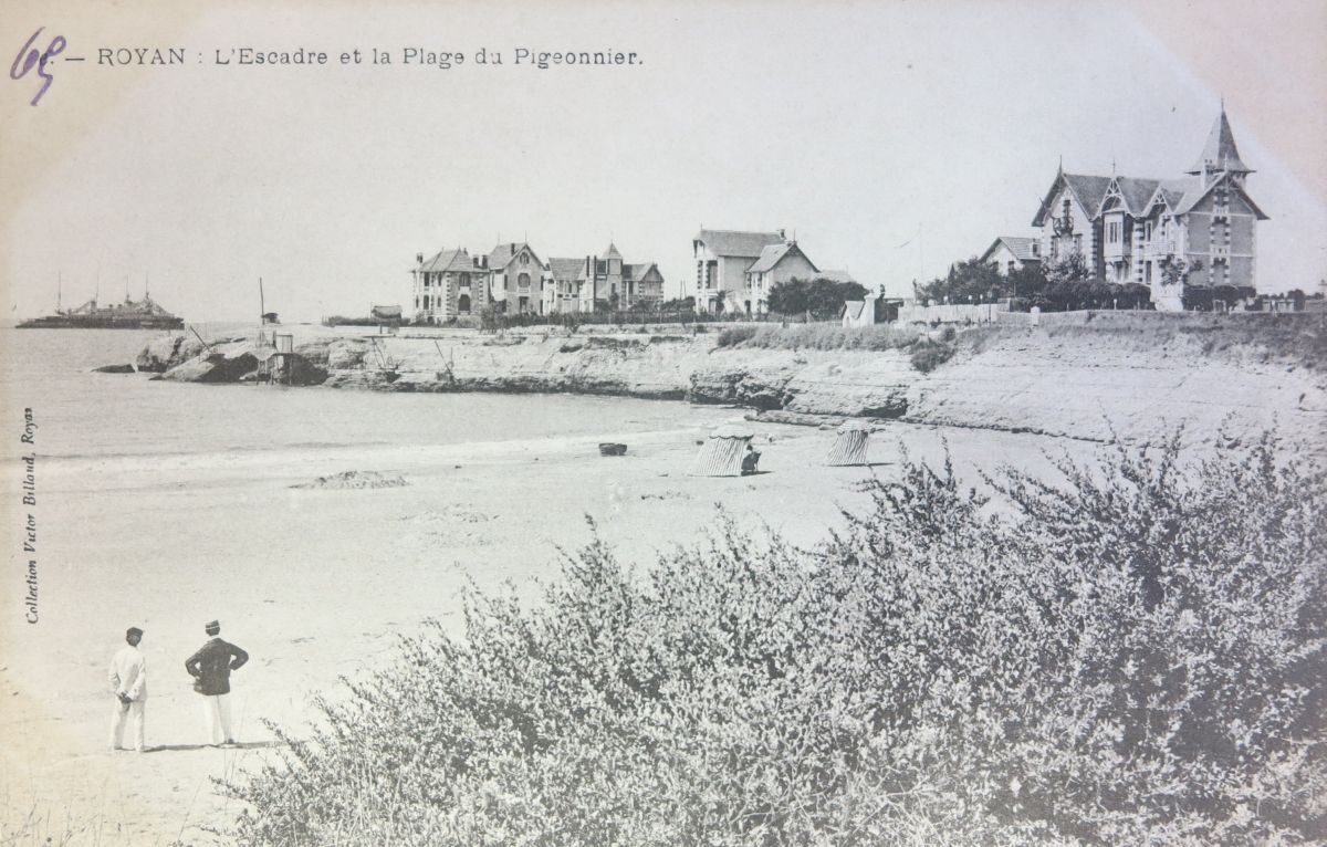 La plage du Pigeonnier et ses villas en 1924.