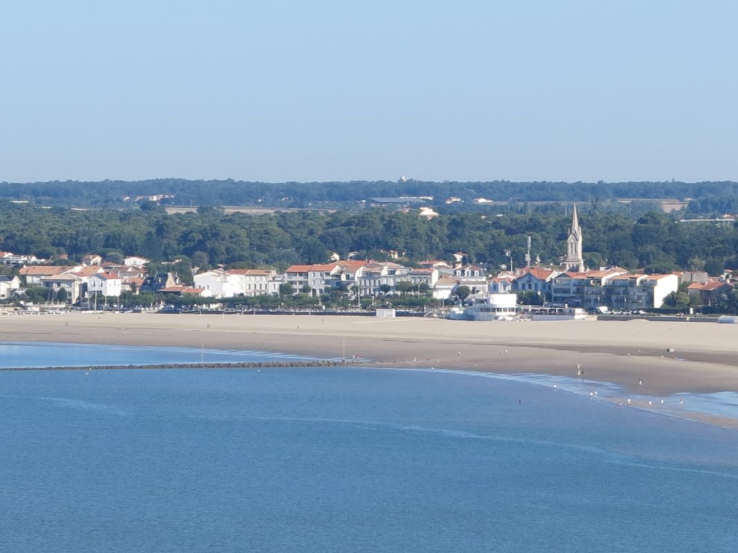 Saint-Georges vu depuis la pointe de Suzac.