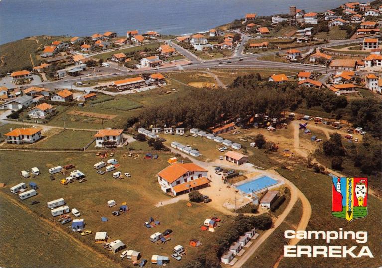 Vue aérienne du camping Erreka anciennement Cumba, 3e quart du 20e siècle, carte postale.