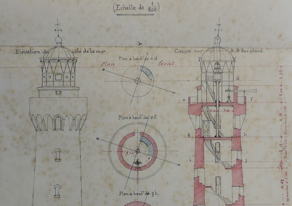 Plan du phare de 1895, projet du 31 juillet 1888 : élévation, plans et coupe du phare, détail de la partie haute.