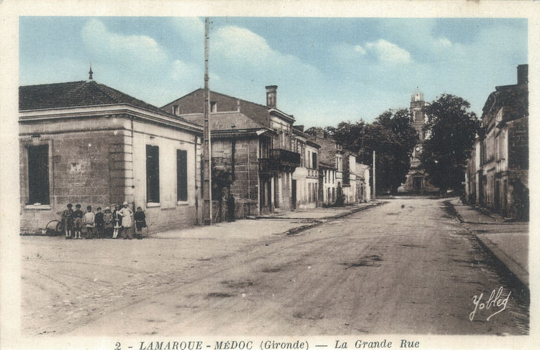 Carte postale (collection particulière), 1ère moitié 20e siècle : La Grande Rue.
