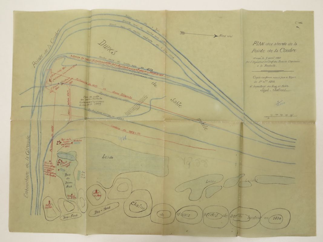 Plan-calque de 1922 des abords de la pointe de la Coubre montrant l'évolution du trait de côte et de l'emplacement du phare depuis 1830.