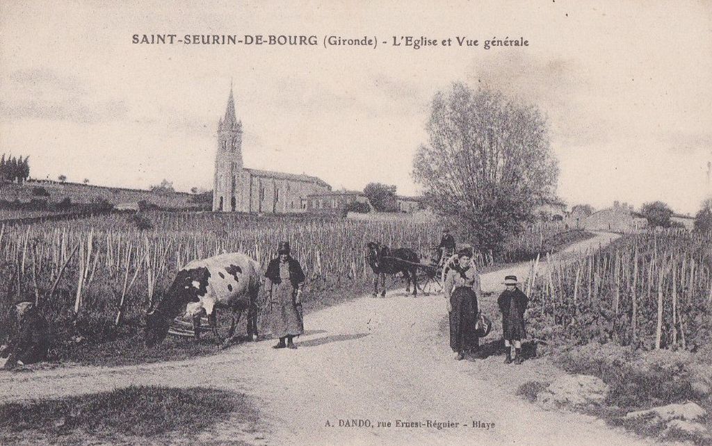 Carte postale (collection particulière) : l'église et vue générale, début 20e siècle.