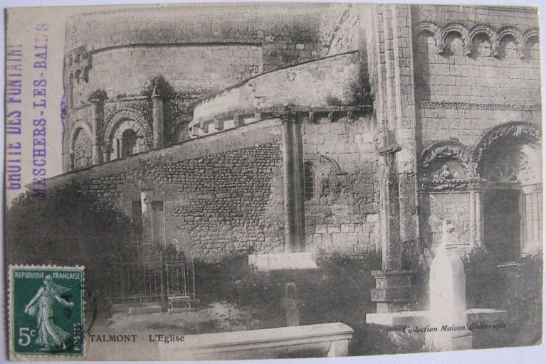 L'église vue depuis le nord vers 1900, avant la démolition de la sacristie.
