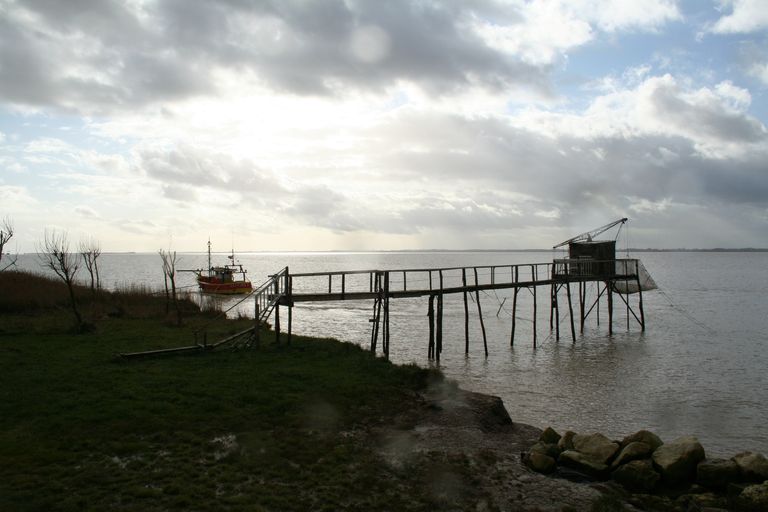 Vue de l'estuaire depuis le port des Callonges.