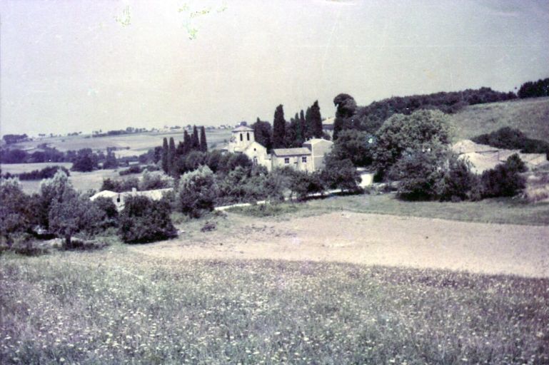 Le bourg de Floirac vers 1970.