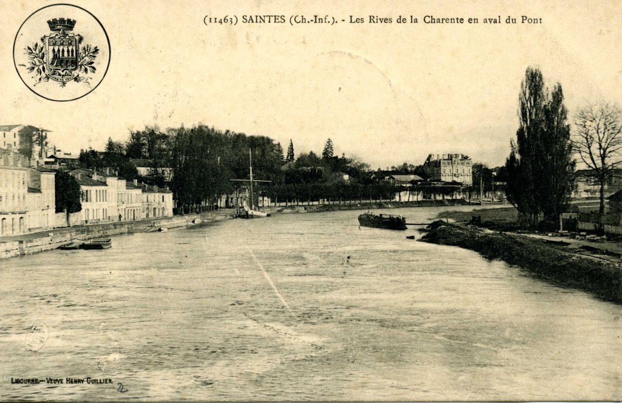 Vue prise du pont à marée haute, vers 1920.