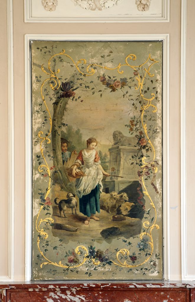 Corps de logis, salon donnant sur le vestibule : détail du décor de toiles peintes.