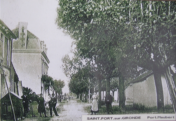 Port-Maubert, au niveau des actuels 58 à 66 rue des Pêcheurs, avec la cabane ferroviaire à droite.