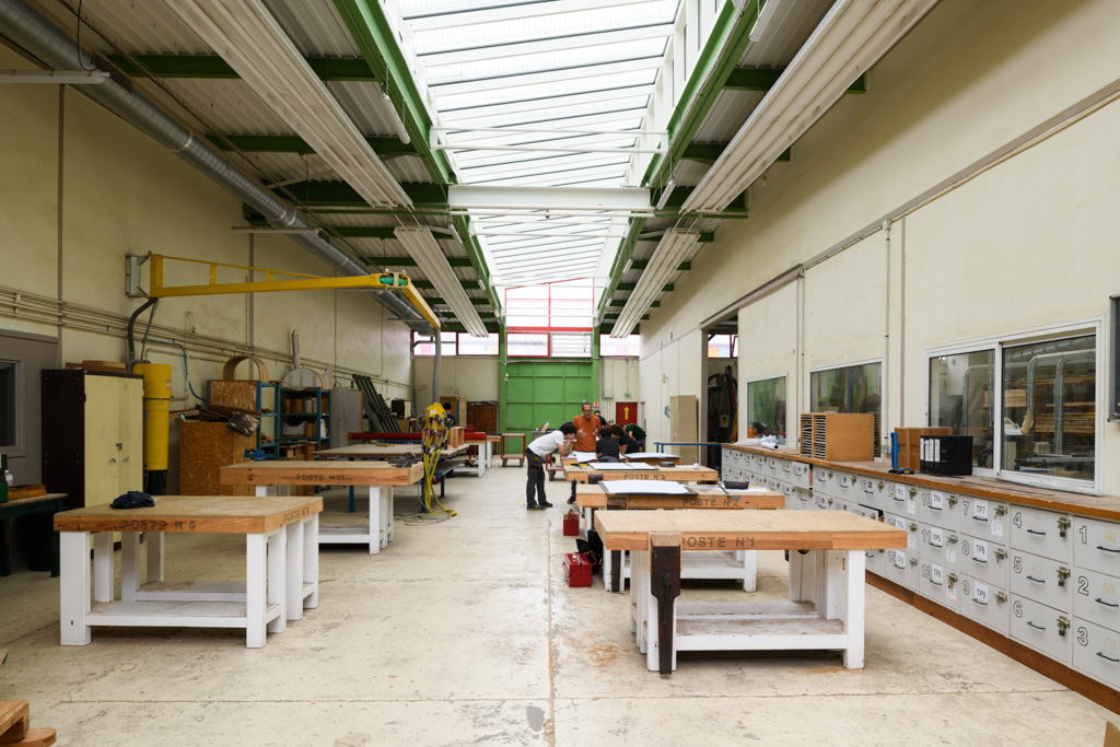Intérieur d'un atelier.