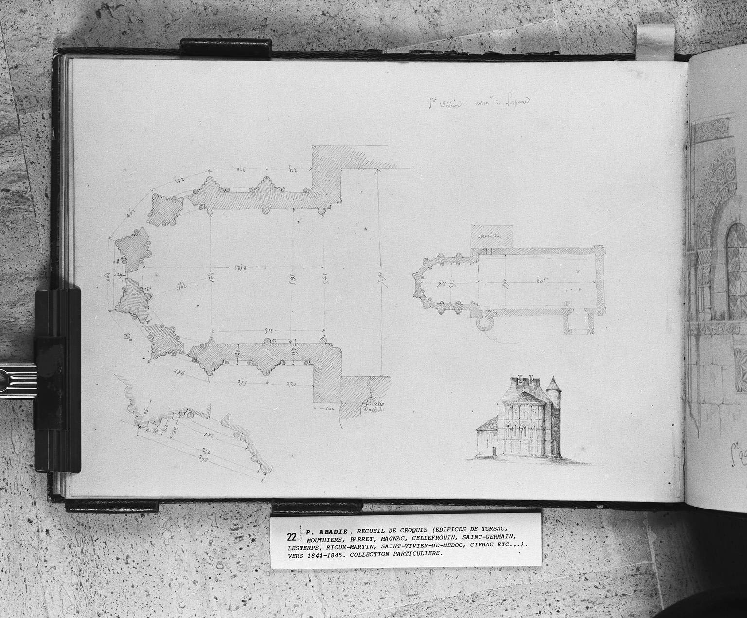 Plan, plan du choeur, plan pour une fenêtre, croquis de l'élévation est, par Paul Abadie [1845].