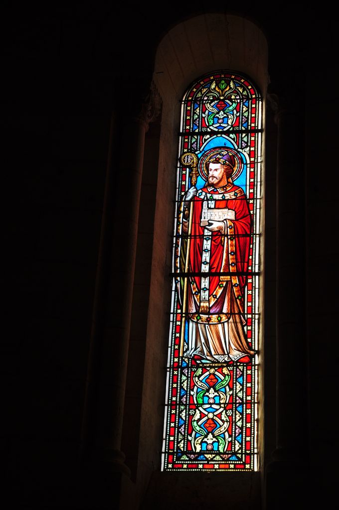 choeur : vitrail, saint Severinus. [saint Seurin].