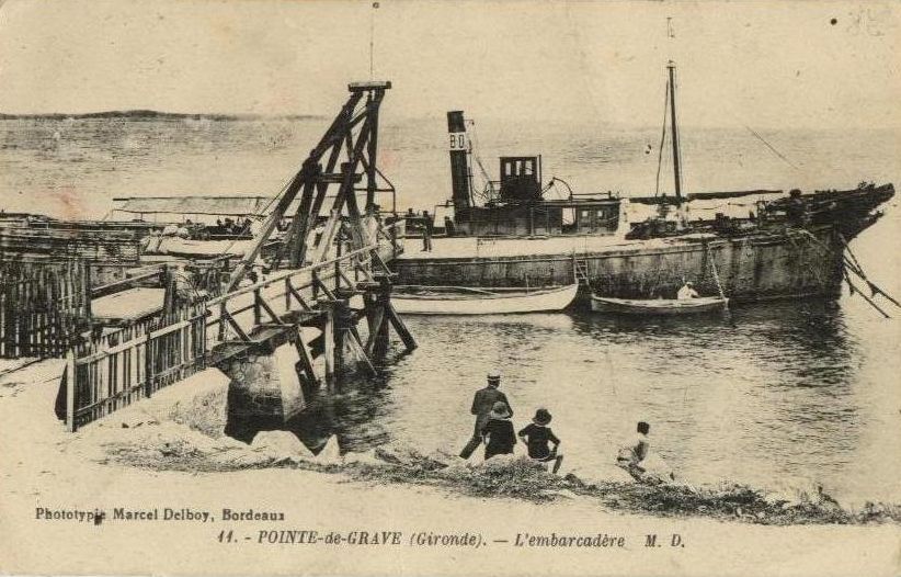Carte postale : Pointe de Grave, l'embarcadère (1ère moitié du 20e siècle).