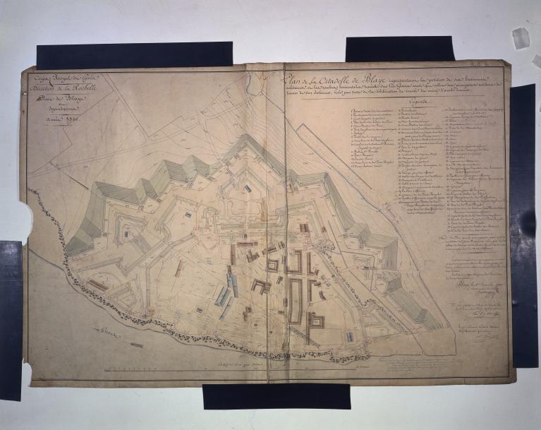 Plan de la Citadelle de Blaye représentant la position de ses bâtiments militaires [...], 1820.
