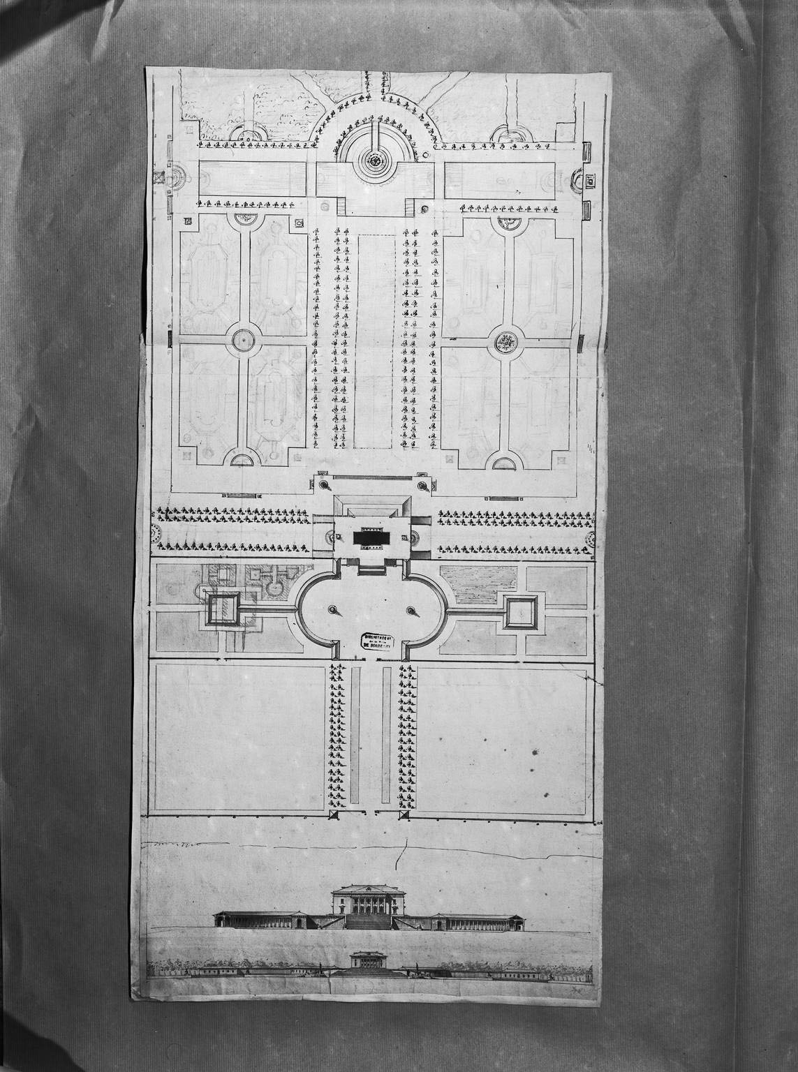 Plan et deux élévations d'un château [Margaux?] avec jardins et dépendances, Louis Combes (dessin au crayon et à l'encre, début 19e siècle).
