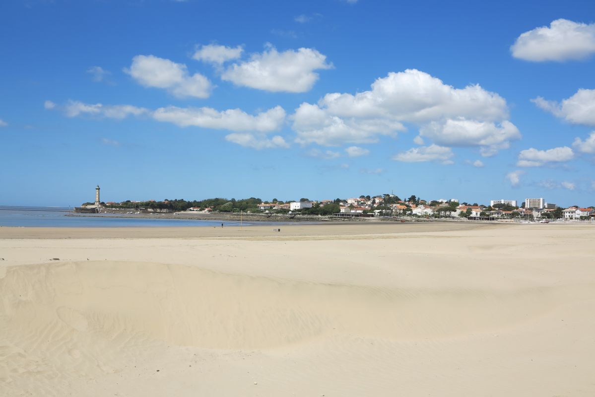 La plage de la conche de Saint-Georges.
