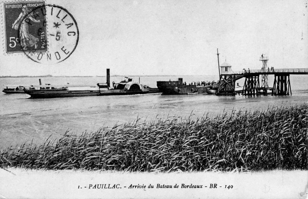 Carte postale (collection particulière) : Pauillac, Arrivée du bateau de Bordeaux (B.R-149).