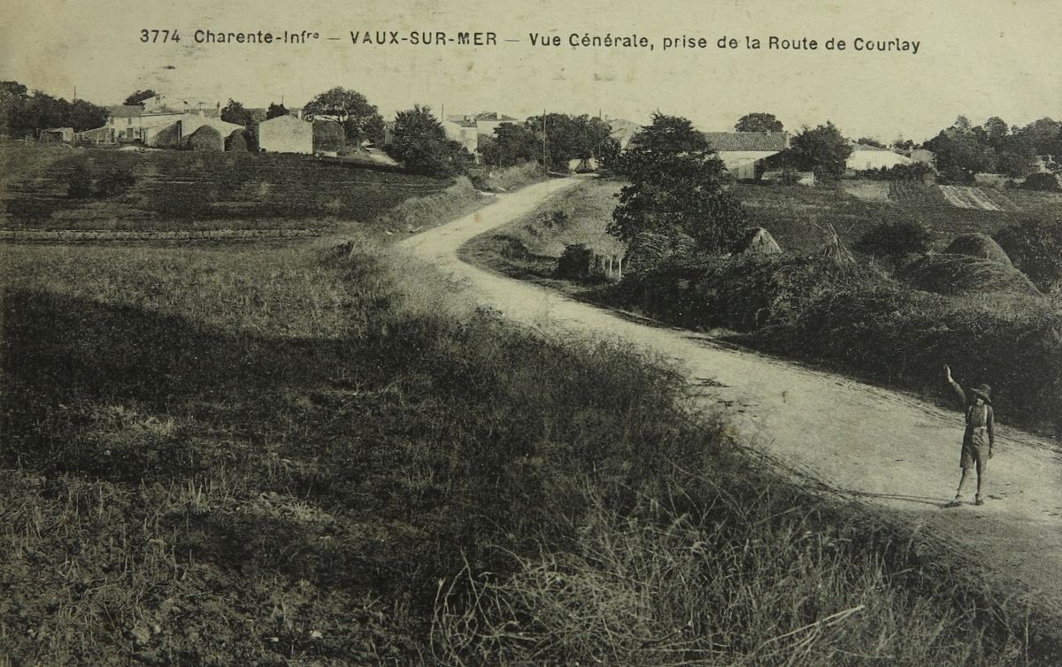 La route de Courlay et le hameau de Chauchamp au début du 20e siècle.