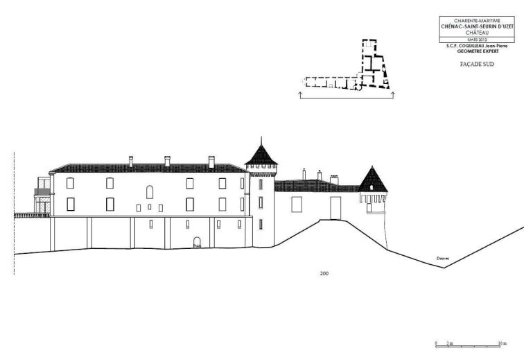 Elévation sud du château.