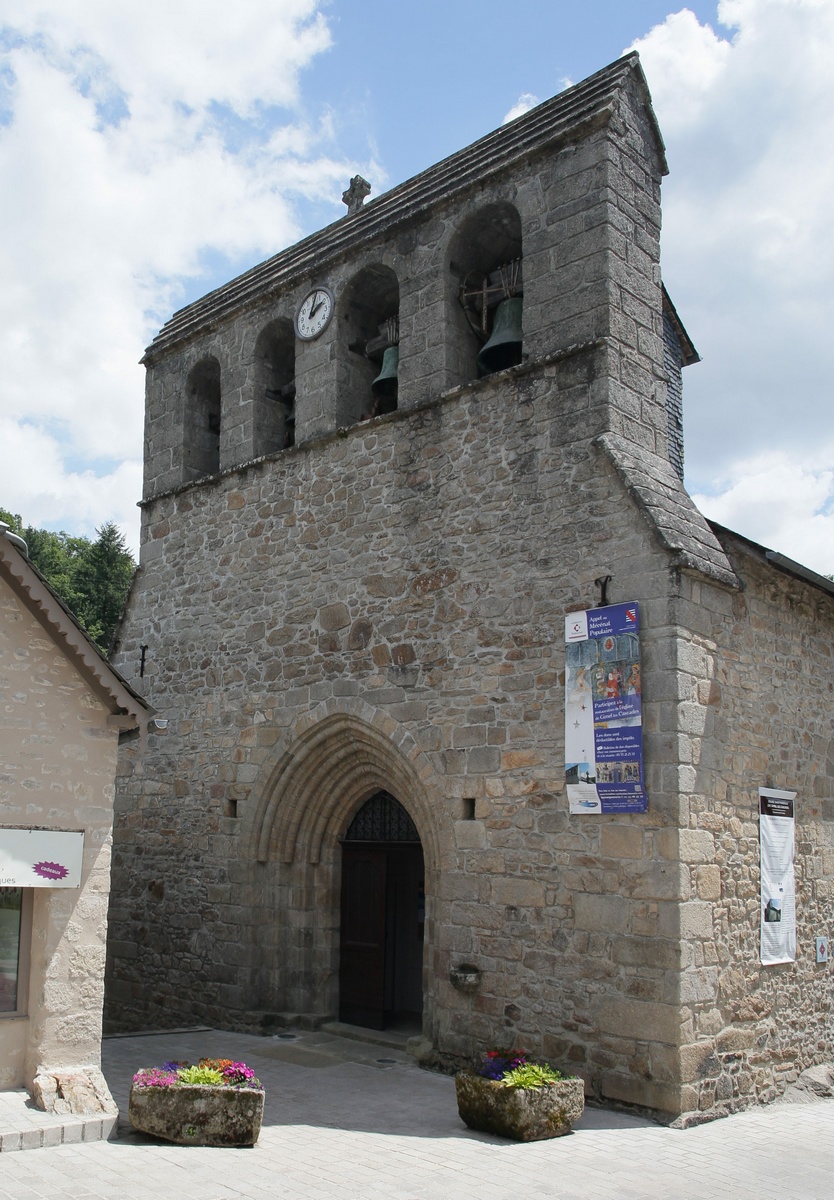 Vue générale du clocher-mur occidental.