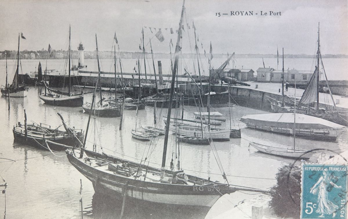 Le port et la Vieille jetée vers 1900.