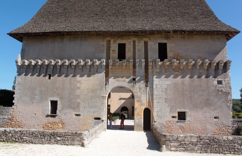 Elévation extérieure (ouest) du châtelet d'entrée du château.