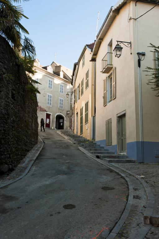 Rue René-Fournets.