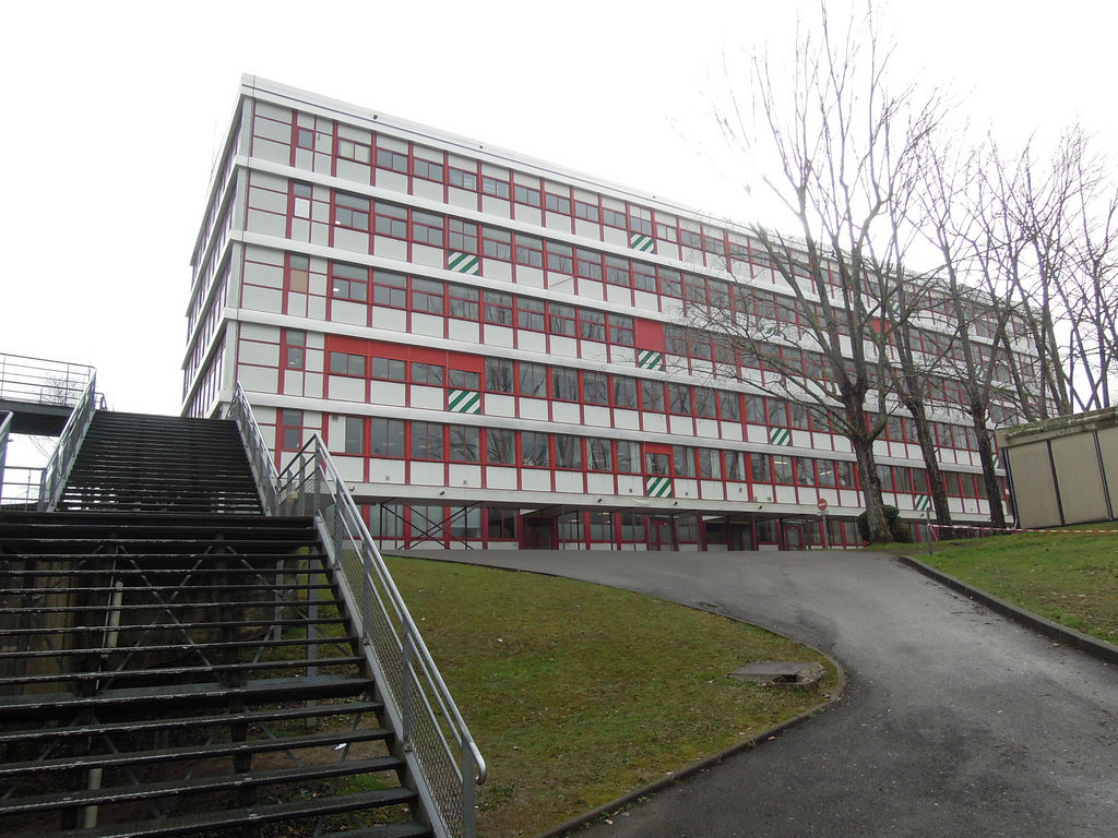 Façade ouest du bâtiment A.