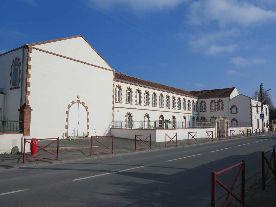 Couvent dit monastère Saint-Hippolyte, actuellement bâtiment administratif et salle de réunions