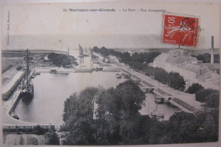 Le port après son élargissement, carte postale vers 1910.