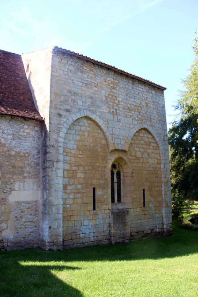 Vue du chevet à l'est.
