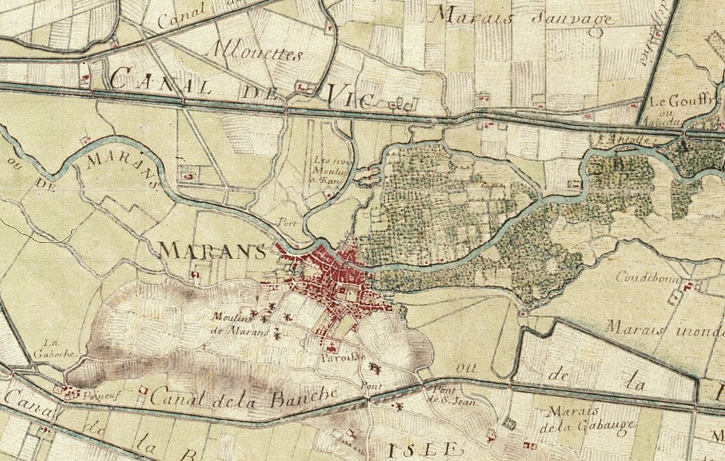 Extrait d'une carte des environs de Marans par Claude Masse en 1703 : au centre, les moulins à eau de la rivière du Moulin des Marais, et le chemin à travers les marais, entre les Grandes Alouettes et le port.