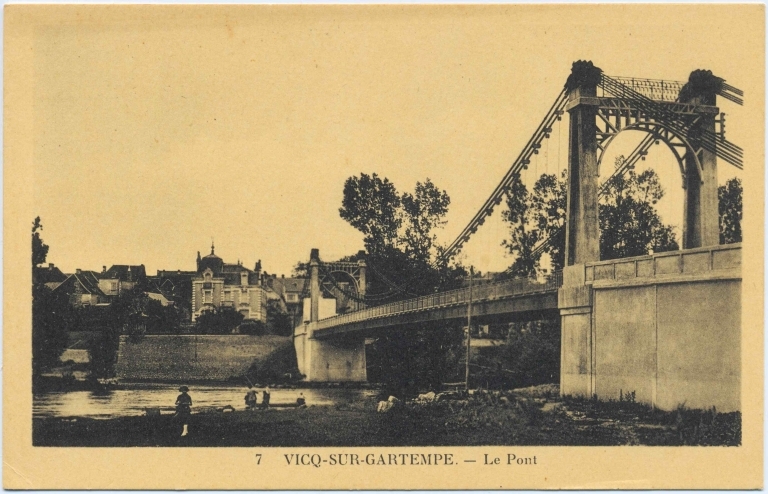 Pont construit en 1931, carte postale.