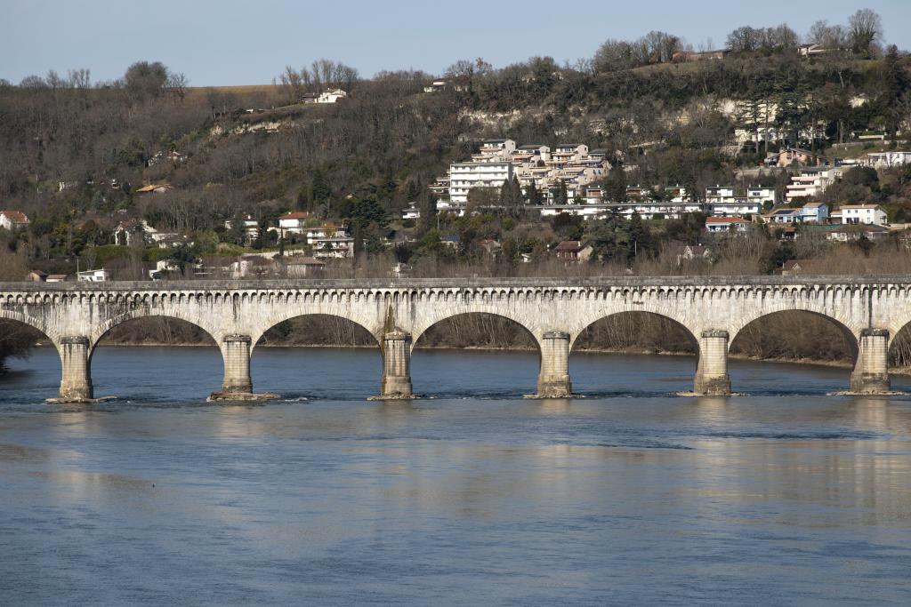 Vue depuis la rive gauche de la Garonne partie centrale, côté sud.