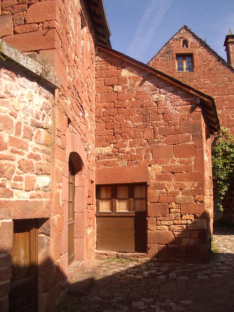 Vue sud-est du cellier.