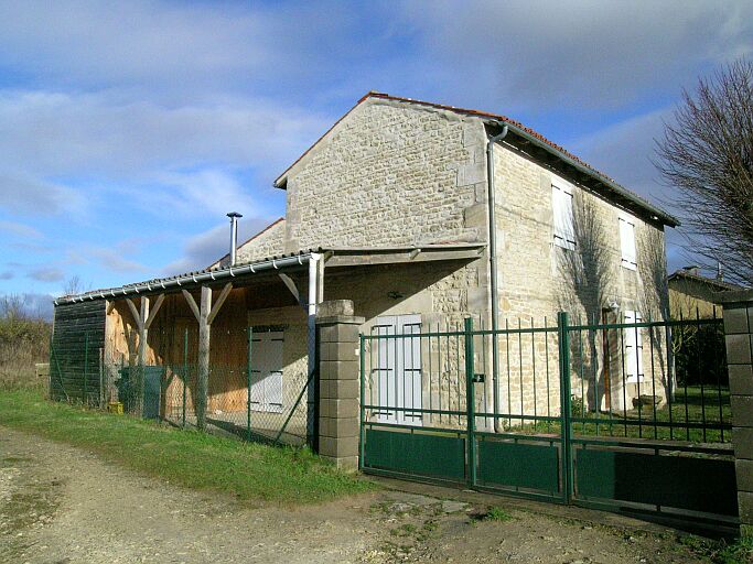 Vue générale depuis le sud-ouest.