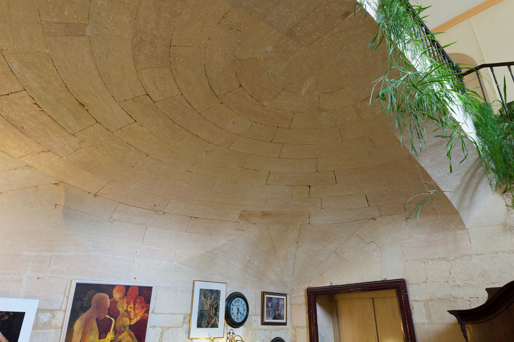 Détail de la stéréotomie de la voûte portant le palier du premier étage.