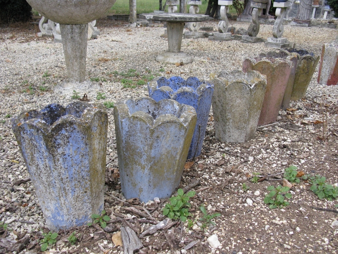 Alignement de pots.