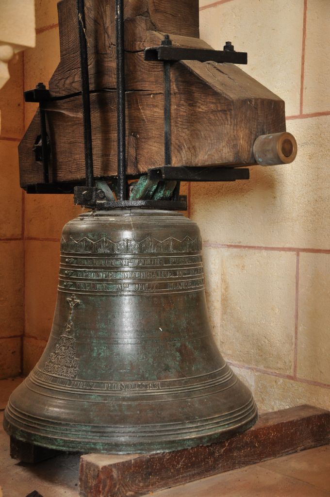 Chapelle des fonts : cloche.