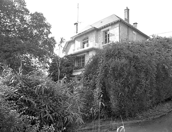 Logement patronal vu depuis le sud-est.