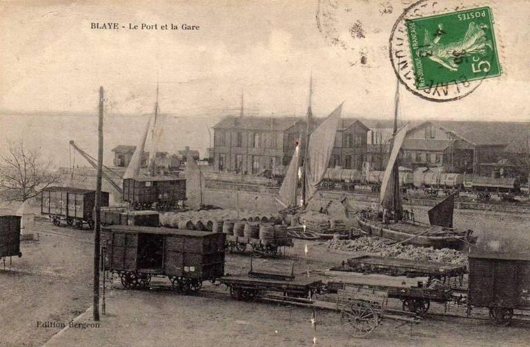Le port et la gare. Carte postale, édition Bergeon, début du 20e siècle.