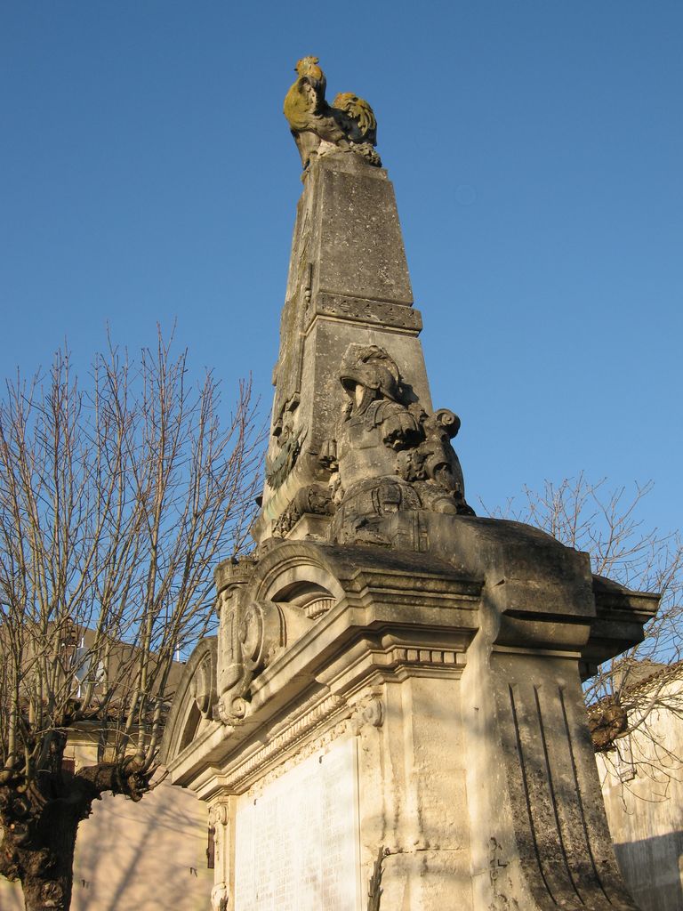 Vue de la partie supérieure, trois-quarts droit.