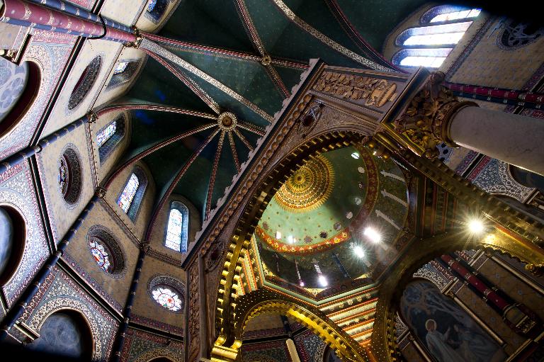 Vue des voûtes du choeur et du ciborium.