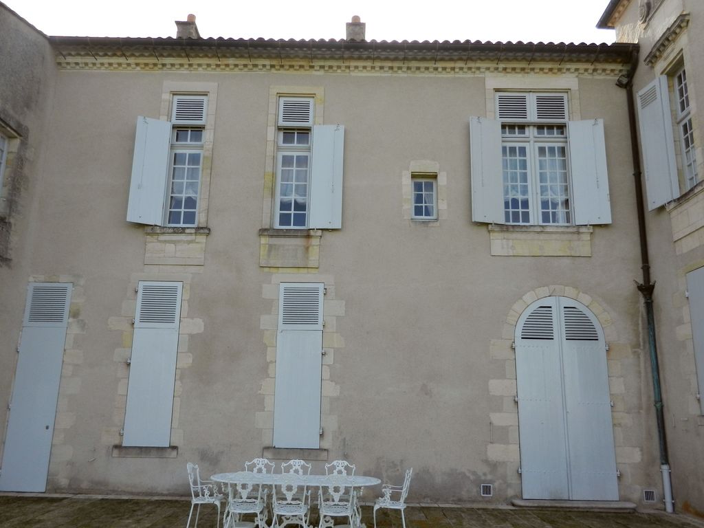 Façade nord : détail des ouvertures.
