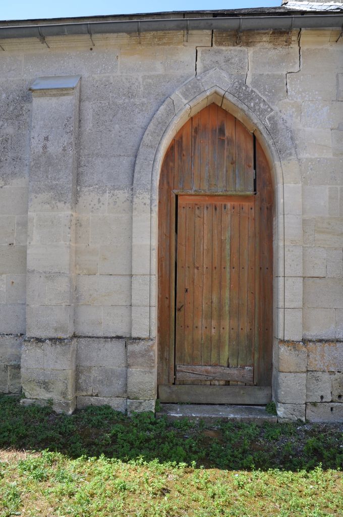 Elévation latérale nord : détail de la porte.