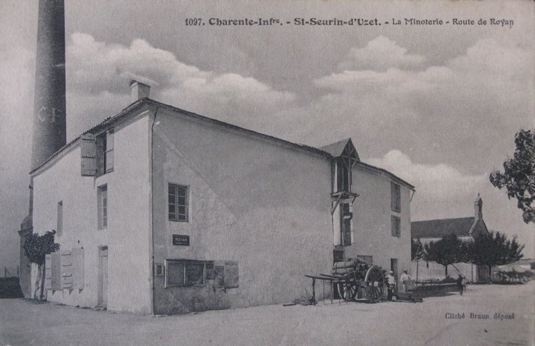 L'atelier de fabrication vu depuis l'est sur une carte postale vers 1910.