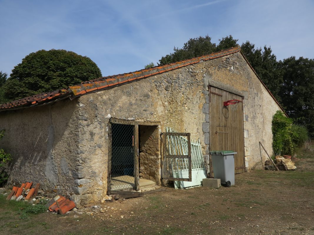 Grange cadastrée B3 271, vue du sud-ouest.