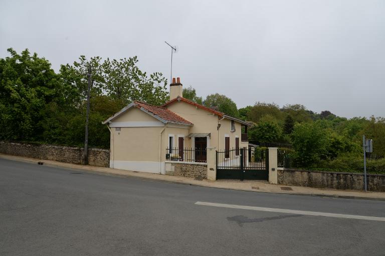 Rue clément Peruchon.