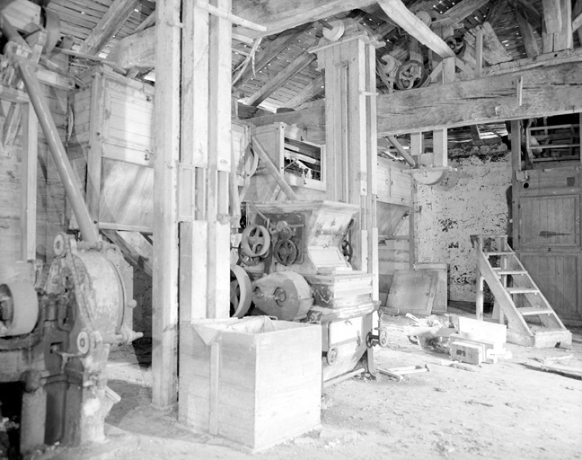 Moulin d'Assit à Manot, détail du mécanisme en 1990.