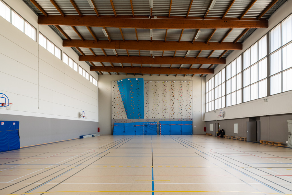 Intérieur du gymnase.